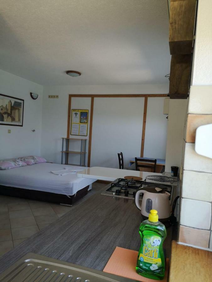 Oasis Of Peace Apartment Омиш Экстерьер фото